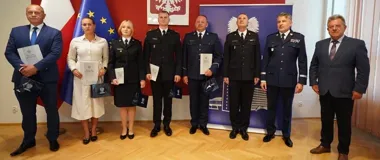 Po służbie ruszyli na pomoc. Wojewoda podziękował pięciorgu ratownikom
