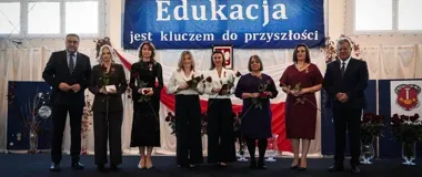Odznaczenia i nagrody dla nauczycieli ze Staszowa. Padły ważne słowa o bezpieczeństwie