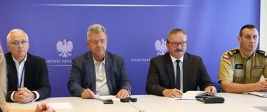 Burze i ulewy w Świętokrzyskiem. Porywy wiatru mogą osiągnąć 110 km/h